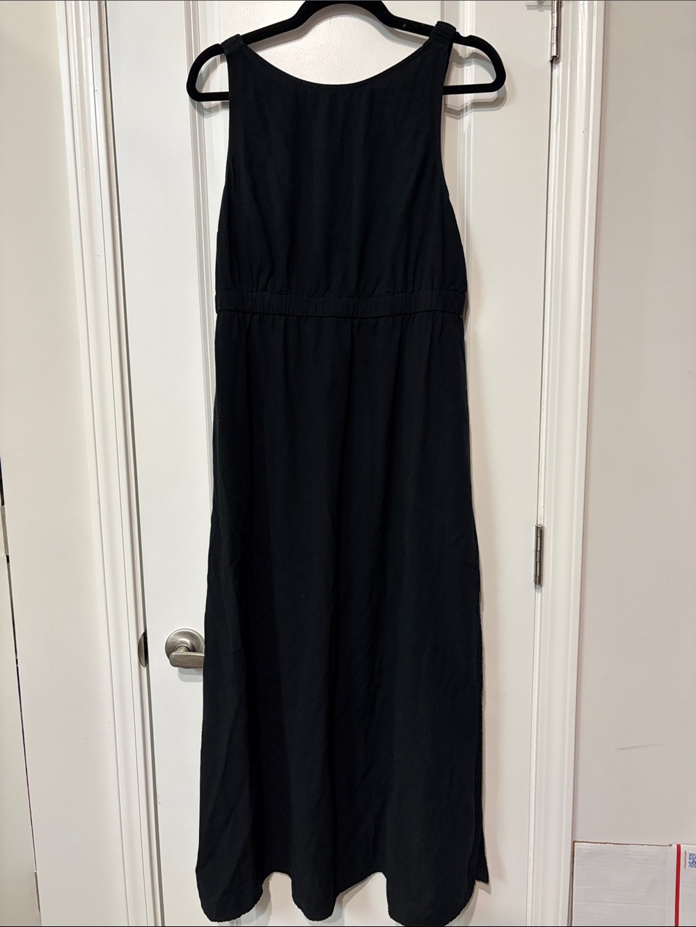 Universal Thread Black Sleeveless Women’s Dress